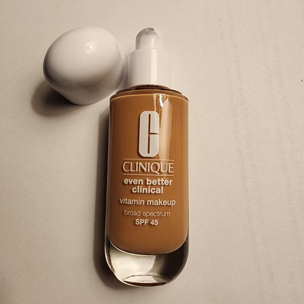 Clinique Even Better Clinical Vitamin Makeup Broad Spectrum SPF 45